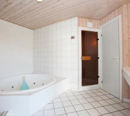 Holiday park Ho Three-bedroom 07