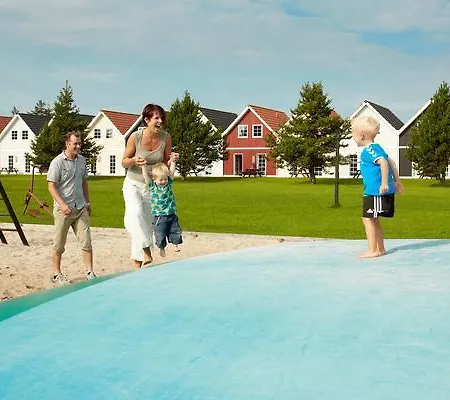 Holiday park Ho Three-bedroom 07 *